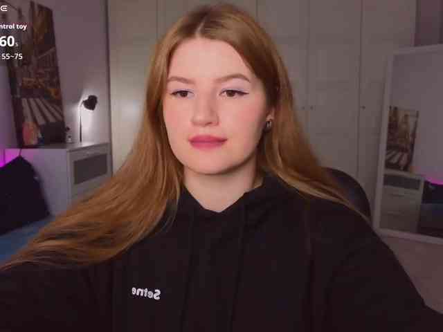 Alwaysfrida webcam
