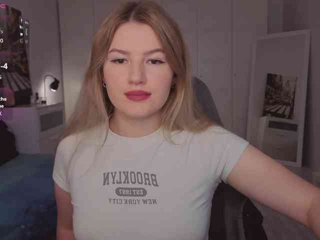 Alwaysfrida webcam