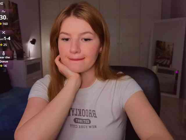 Alwaysfrida webcam