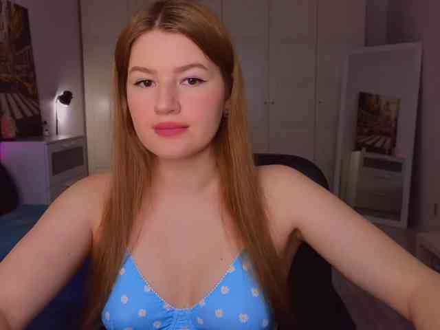 Alwaysfrida webcam