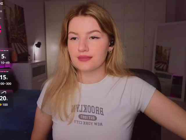 Alwaysfrida webcam