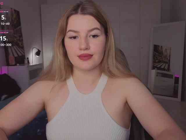 Alwaysfrida webcam