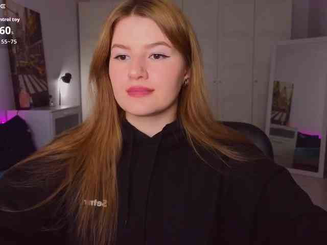 Alwaysfrida webcam
