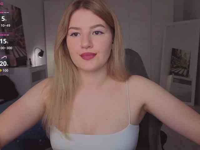 Alwaysfrida webcam