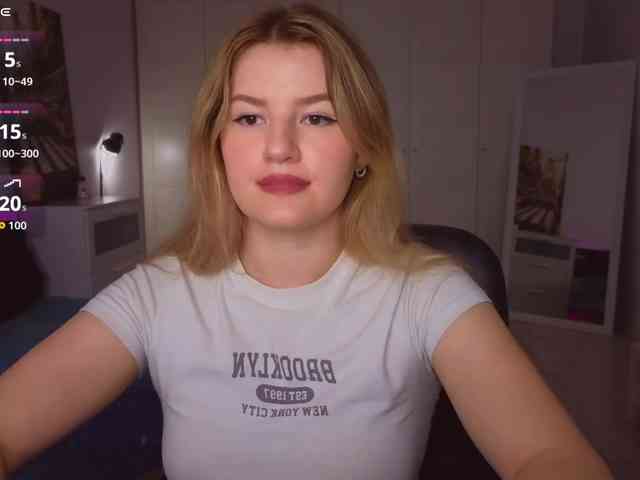 Alwaysfrida webcam