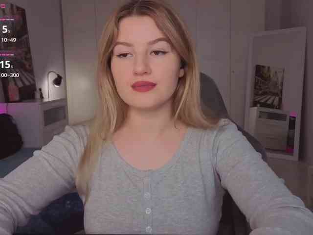 Alwaysfrida webcam