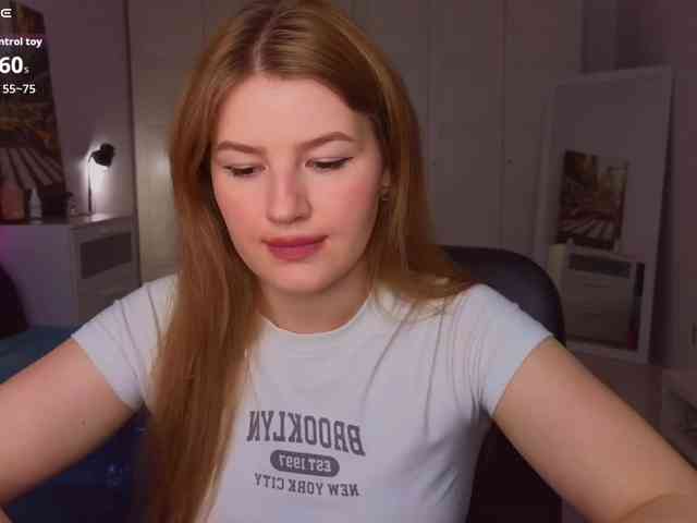 Alwaysfrida webcam