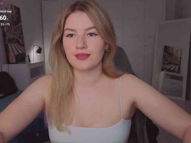 Alwaysfrida webcam