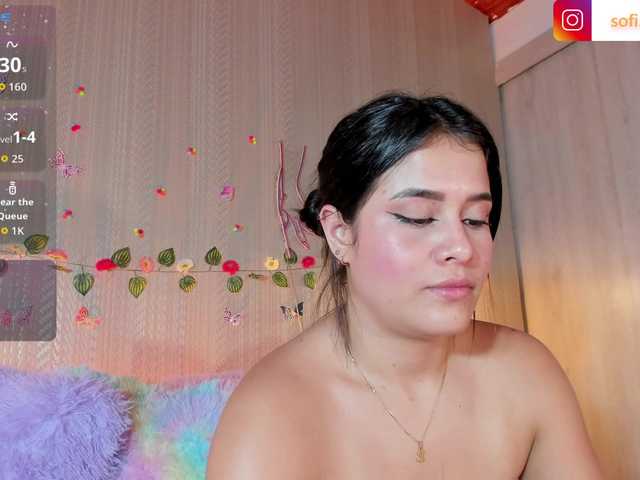 Sofi-Blossom live cam on BongaCams