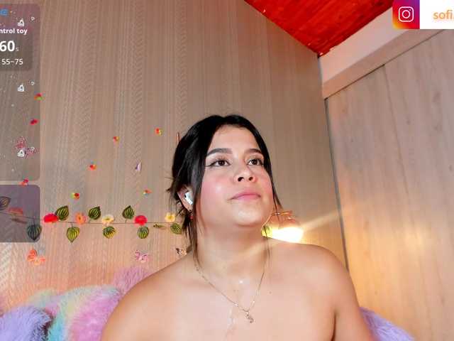 Sofi-Blossom live cam on BongaCams