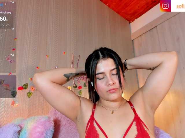Sofi-Blossom live cam on BongaCams
