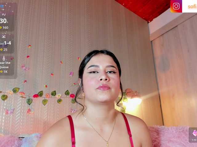 Sofi-Blossom live cam on BongaCams