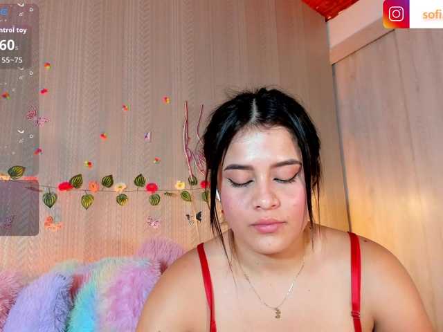 Sofi-Blossom live cam on BongaCams