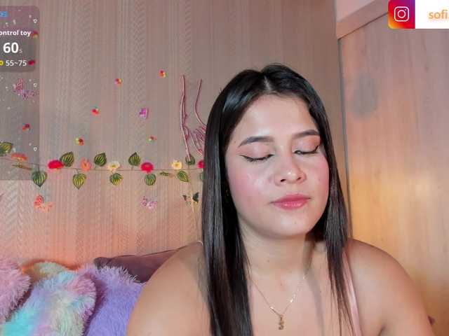 Sofi-Blossom live cam on BongaCams
