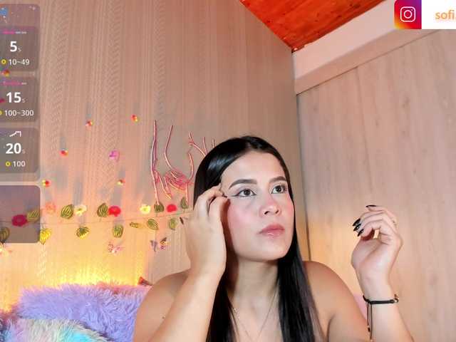 Sofi-Blossom live cam on BongaCams