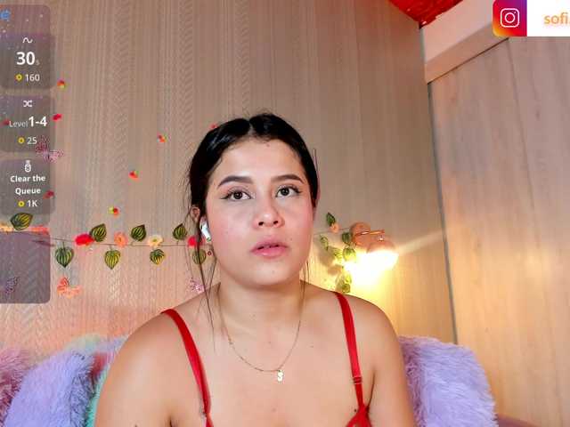 Sofi-Blossom live cam on BongaCams