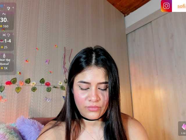 Sofi-Blossom live cam on BongaCams