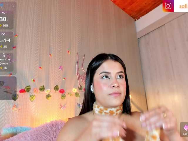 Sofi-Blossom live cam on BongaCams