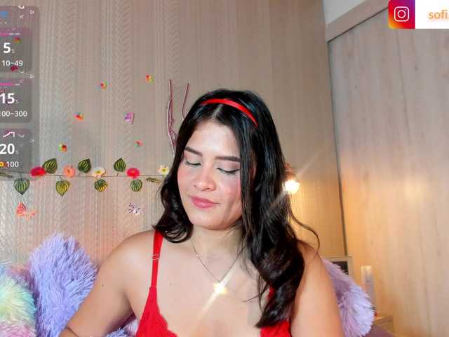 Sofi-Blossom live cam on BongaCams