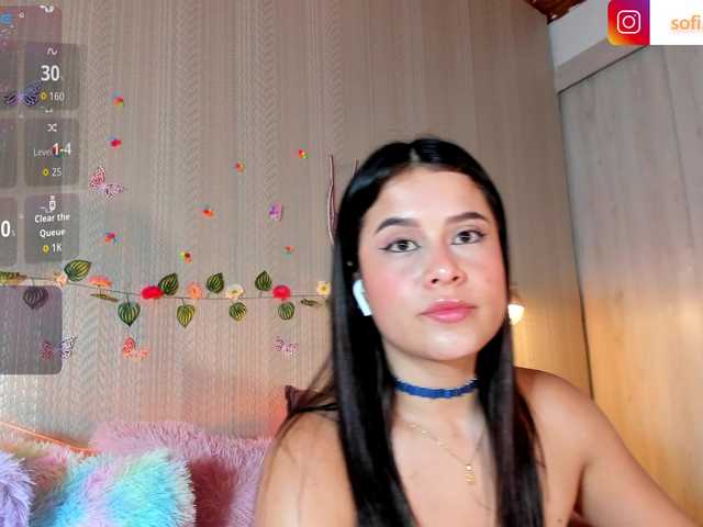 Sofi-Blossom live cam on BongaCams