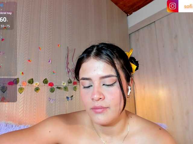 Sofi-Blossom live cam on BongaCams