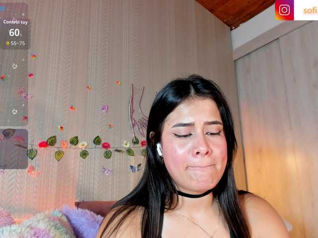 Sofi-Blossom live cam on BongaCams
