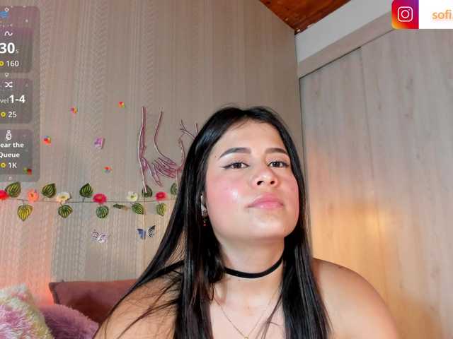 Sofi-Blossom live cam on BongaCams
