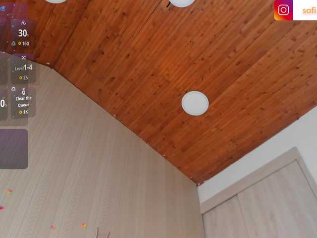 Sofi-Blossom live cam on BongaCams