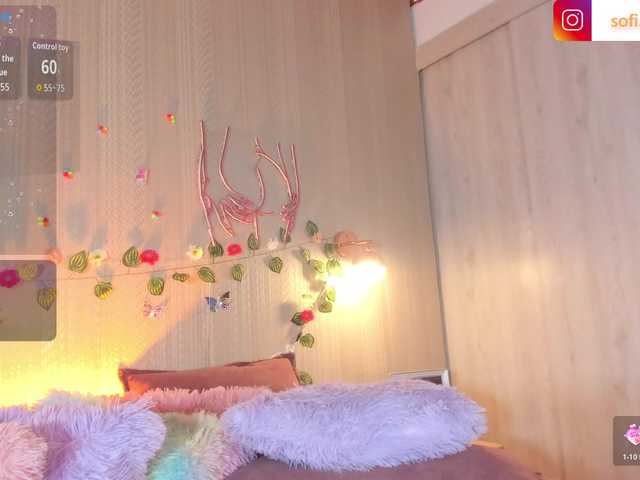 Sofi-Blossom live cam on BongaCams