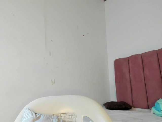 Tahira-20's BongaCams show and profile