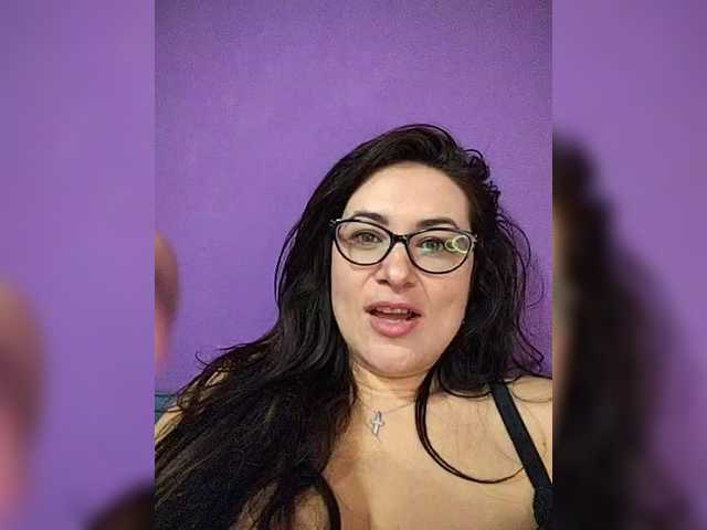  AlicaMiller chat room