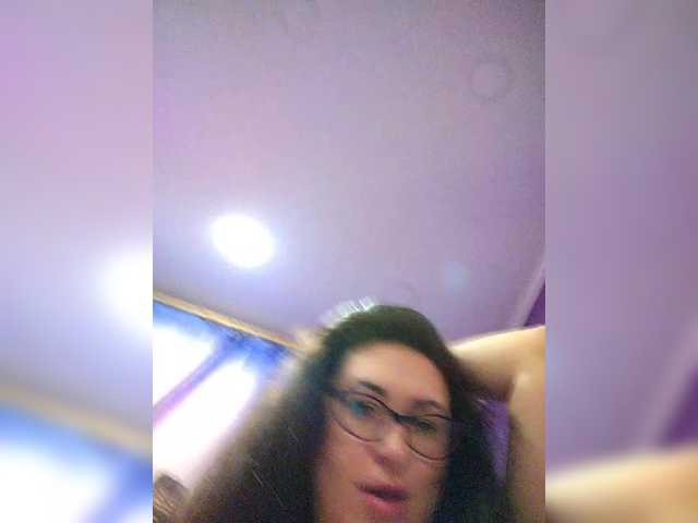  AlicaMiller chat room