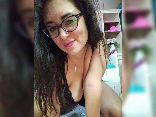  AlicaMiller chat room