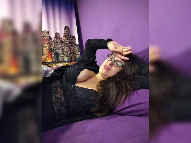 AlicaMiller's BongaCams show and profile