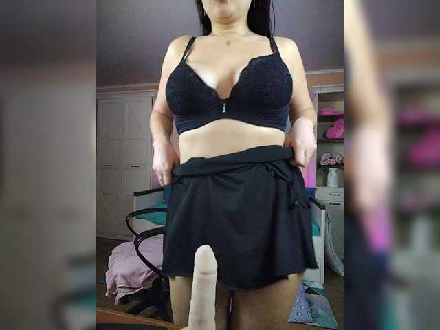  AlicaMiller chat room