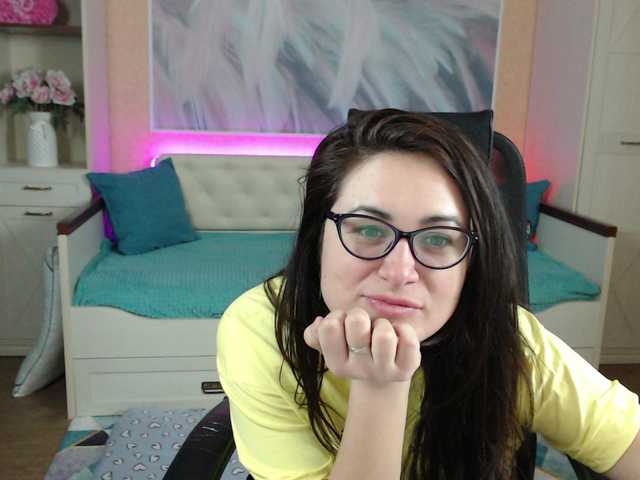 AlicaMiller live cam