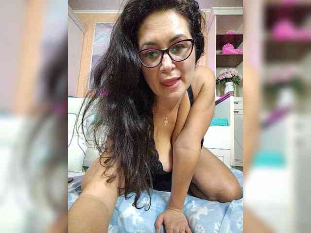 AlicaLovely webcam