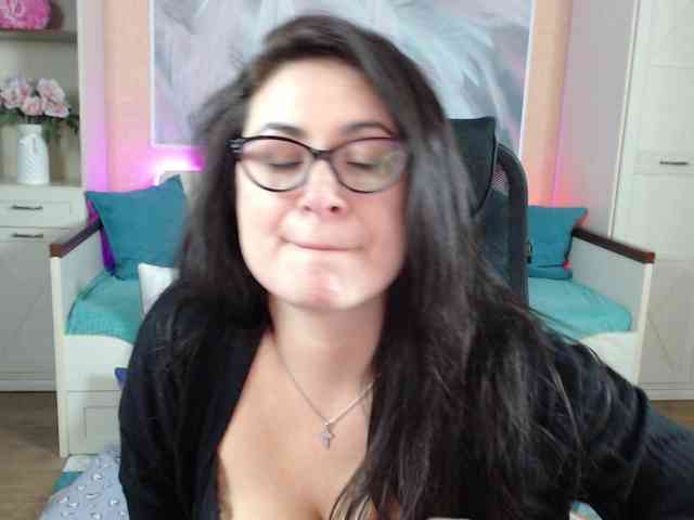 Модель: AlicaLovely