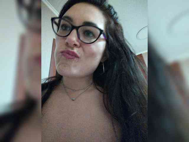 AlicaLovely webcam