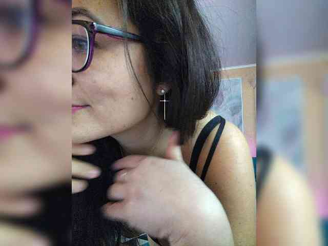 AlicaLovely webcam