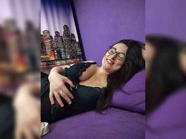 AlicaLovely webcam