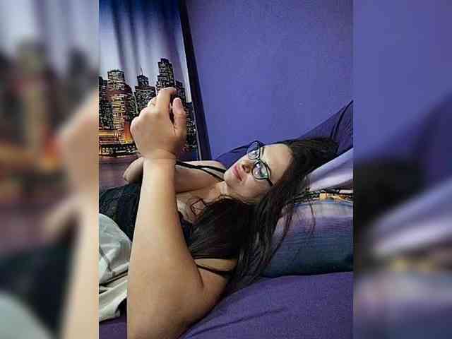 AlicaLovely webcam