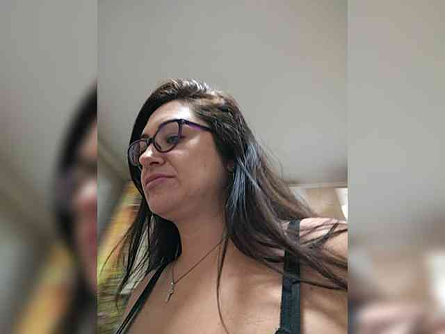 AlicaLovely webcam