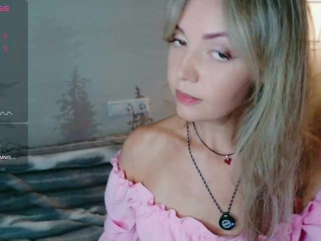 Kissz live cam on BongaCams