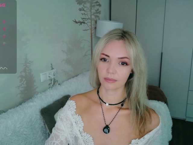 Kissz live cam on BongaCams
