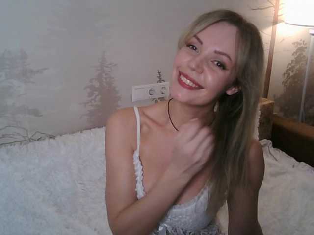 Kissz's BongaCams show and profile
