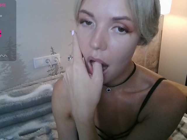 Kissz live cam on BongaCams