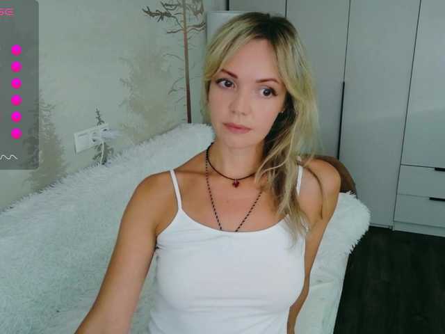 Kissz live cam on BongaCams