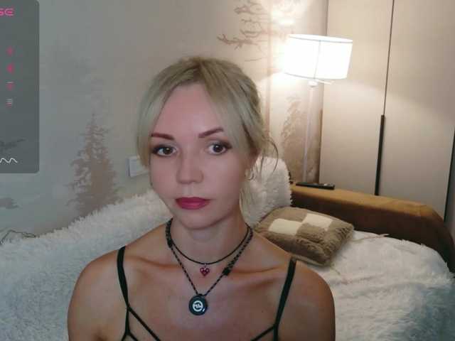 Red_Rose_98 live cam preview
