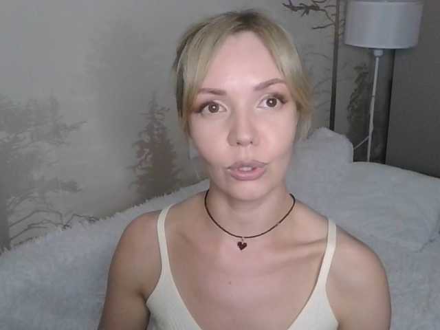 Kissz live cam on BongaCams